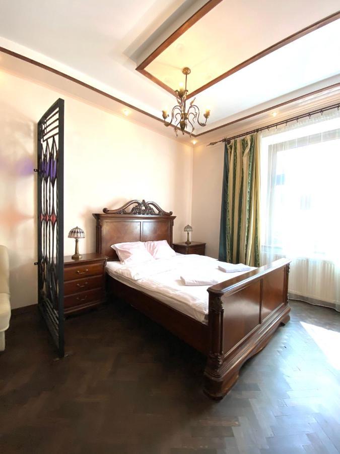 Квартира На Вулиці Лесі Українки 19 ลวีฟ ภายนอก รูปภาพ
